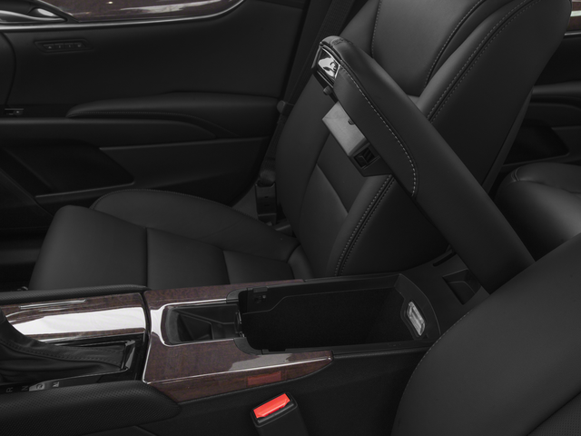 2016 Cadillac XTS Standard