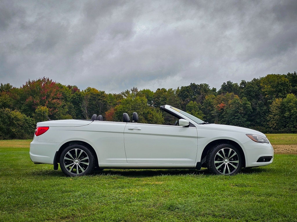 2011 Chrysler 200 S