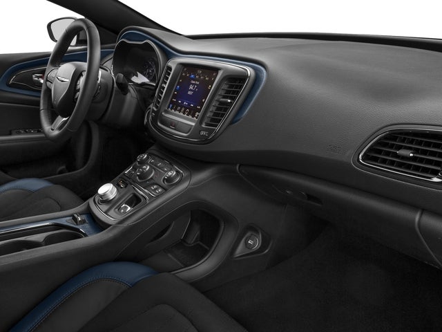 2016 Chrysler 200 S