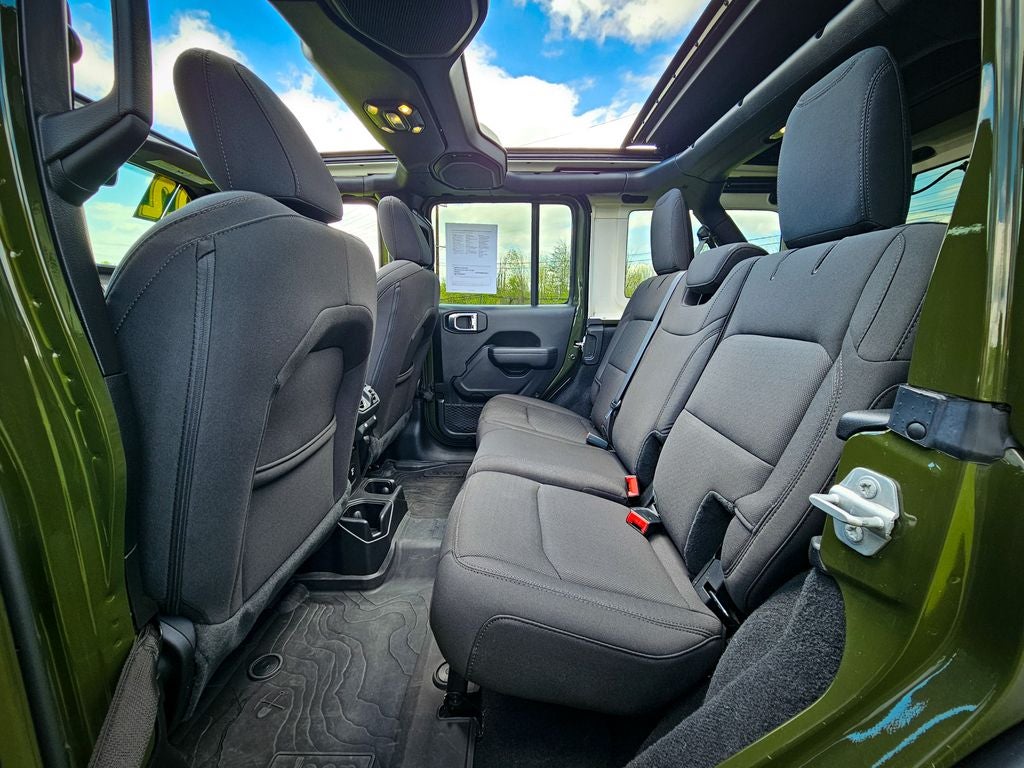 2022 Jeep Wrangler Unlimited Willys 4x4