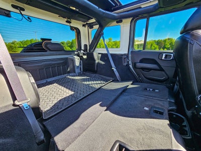 2021 Jeep Wrangler Unlimited Sahara Altitude 4x4