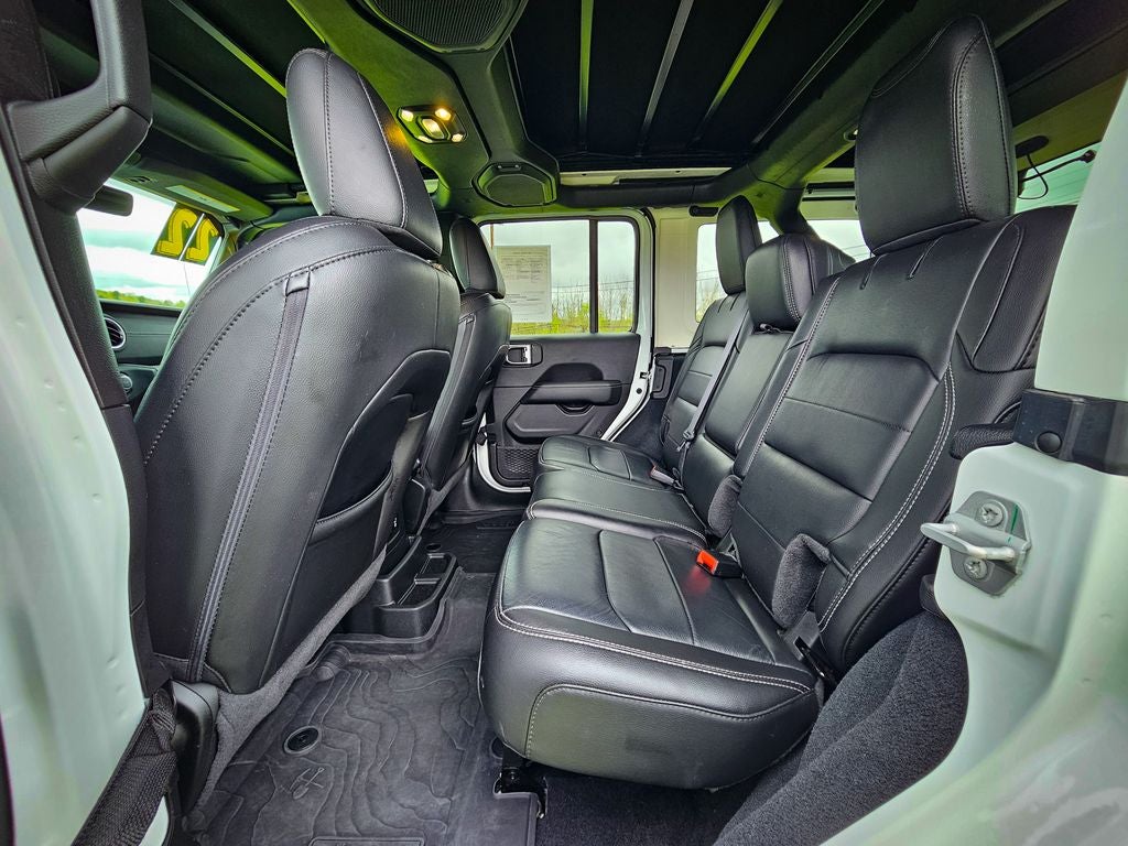 2022 Jeep Wrangler Unlimited Sahara 4x4