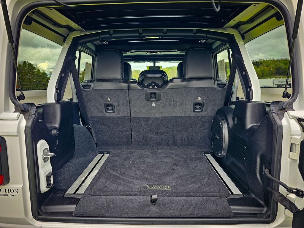 2022 Jeep Wrangler Unlimited Sahara 4x4
