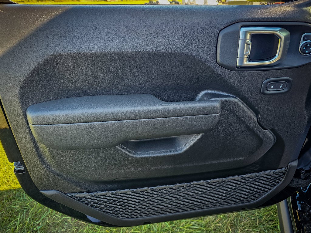 2027 Jeep Wrangler WRANGLER 4-DOOR WILLYS