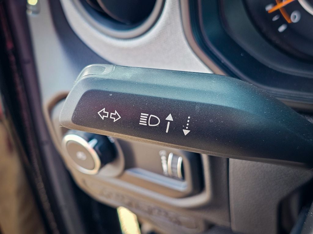 2025 Jeep Wrangler 4-Door Summit 4x4