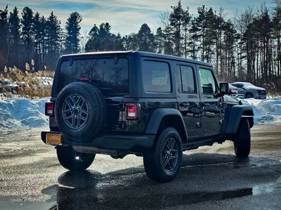 2025 Jeep Wrangler 4-Door Summit 4x4