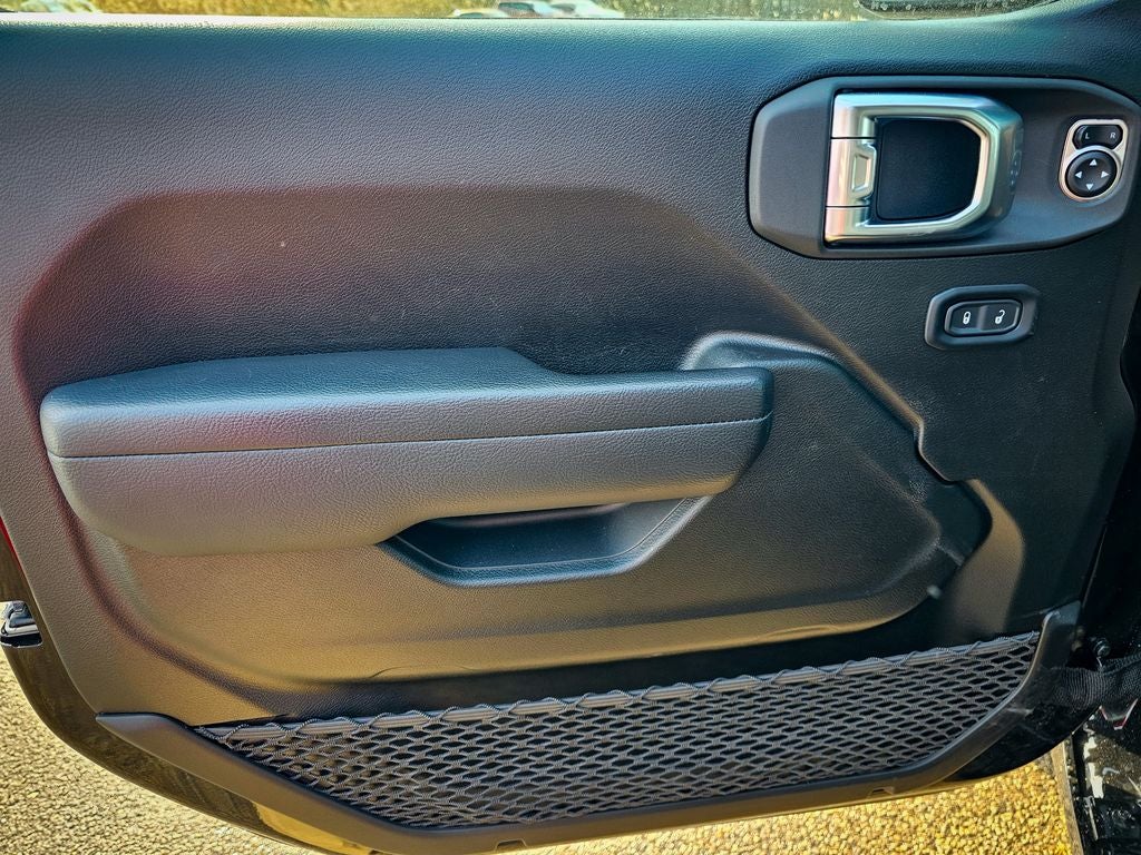 2025 Jeep Wrangler 4-Door Summit 4x4