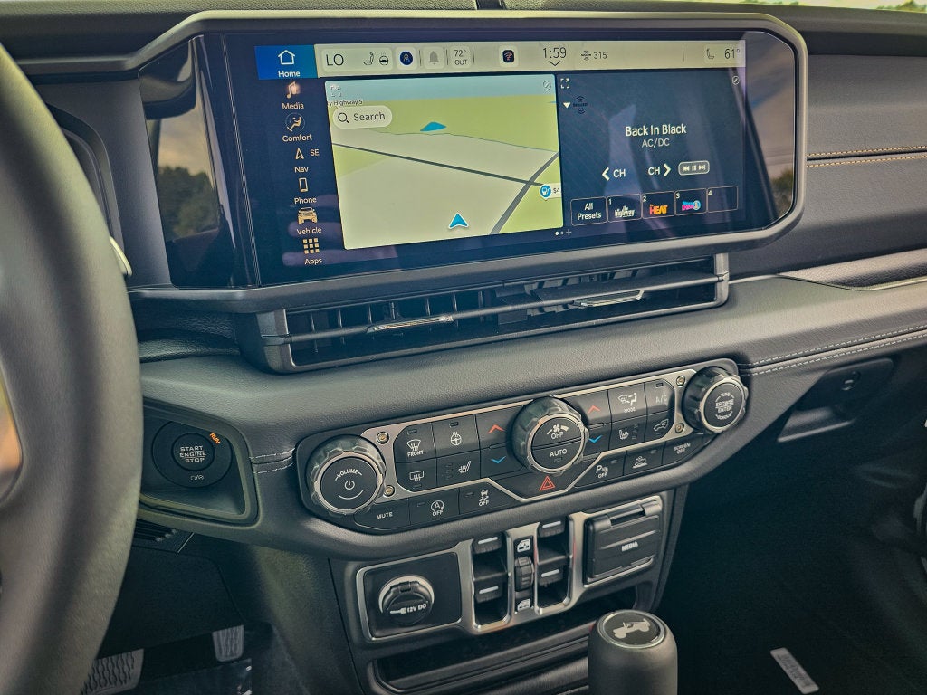 2027 Jeep Wrangler WRANGLER 4-DOOR SAHARA