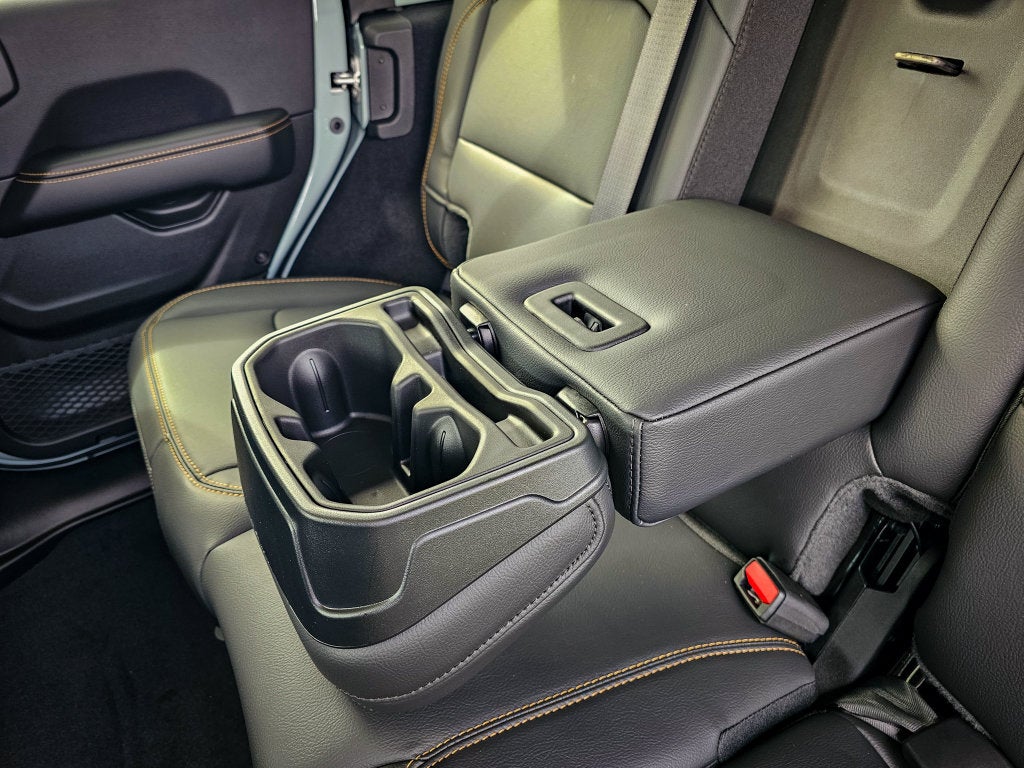 2027 Jeep Wrangler WRANGLER 4-DOOR SAHARA