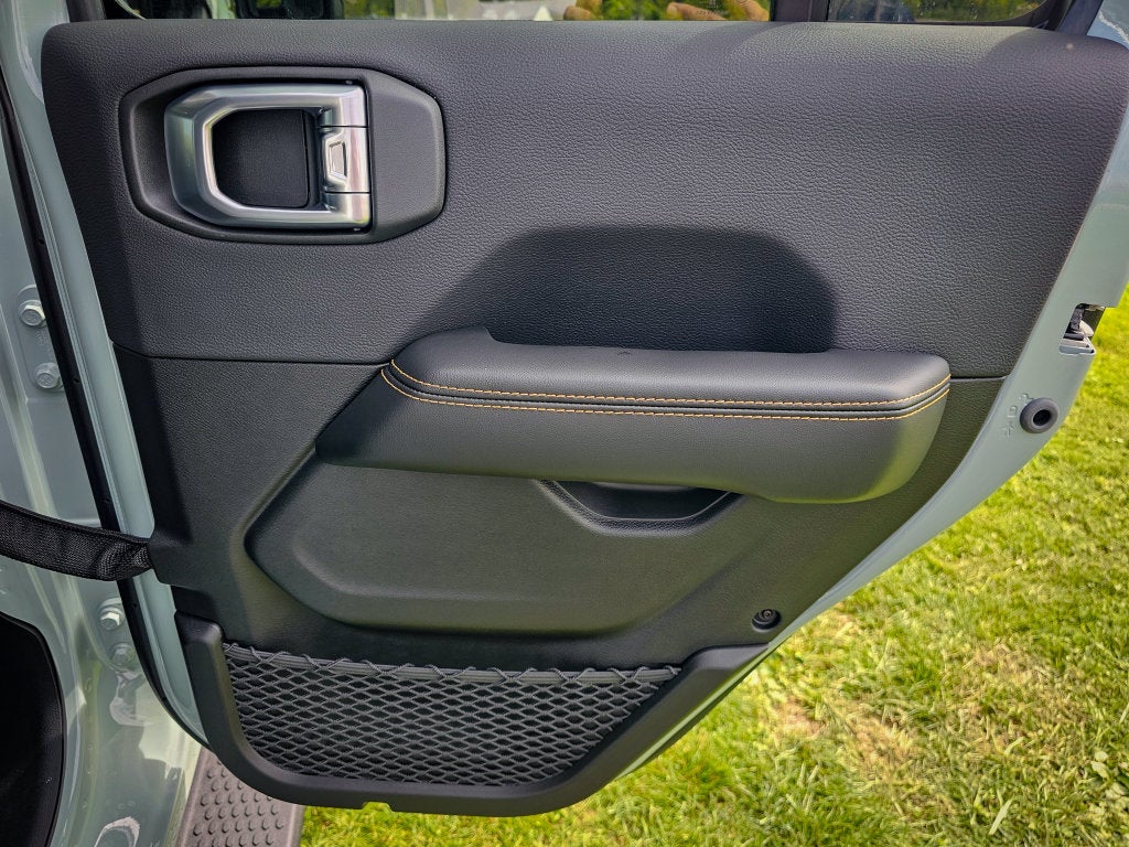 2027 Jeep Wrangler WRANGLER 4-DOOR SAHARA
