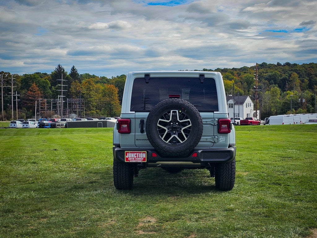 2027 Jeep Wrangler WRANGLER 4-DOOR SAHARA