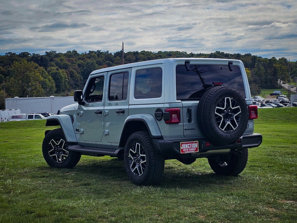 2027 Jeep Wrangler WRANGLER 4-DOOR SAHARA
