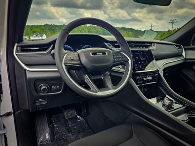 2026 Jeep Grand Cherokee GRAND CHEROKEE LAREDO X 4X4