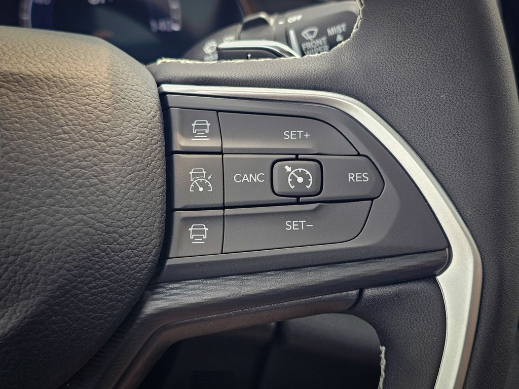 2026 Jeep Grand Cherokee GRAND CHEROKEE LAREDO X 4X4