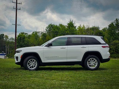 2026 Jeep Grand Cherokee GRAND CHEROKEE LAREDO X 4X4