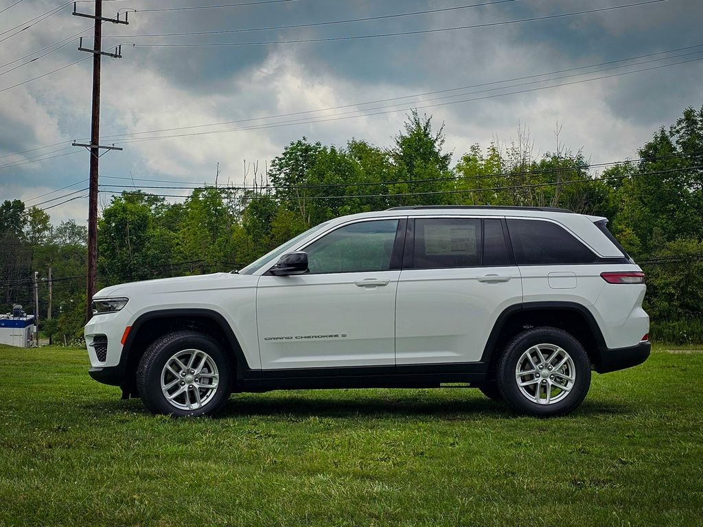2026 Jeep Grand Cherokee GRAND CHEROKEE LAREDO X 4X4