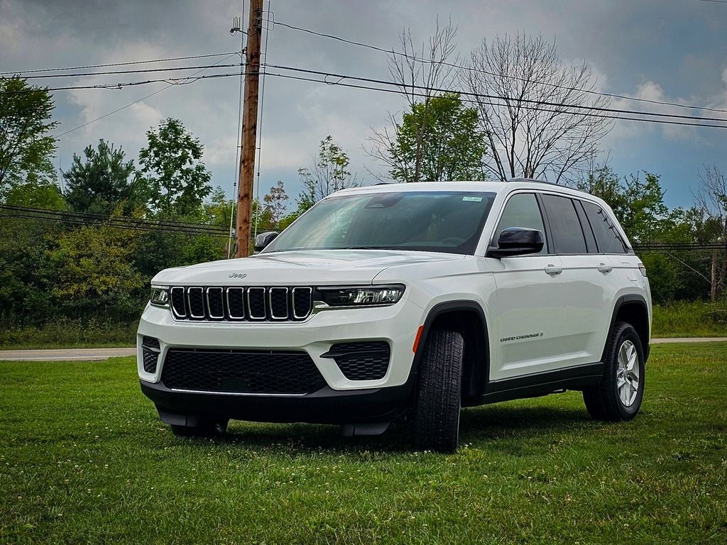2026 Jeep Grand Cherokee GRAND CHEROKEE LAREDO X 4X4