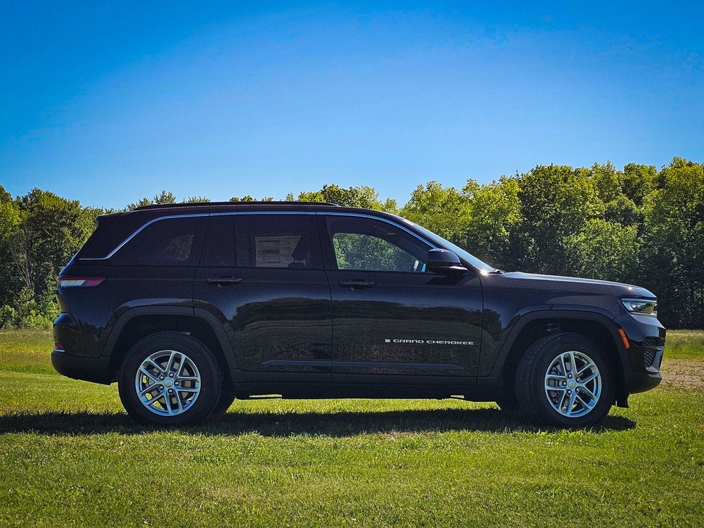 2026 Jeep Grand Cherokee GRAND CHEROKEE LAREDO X 4X4