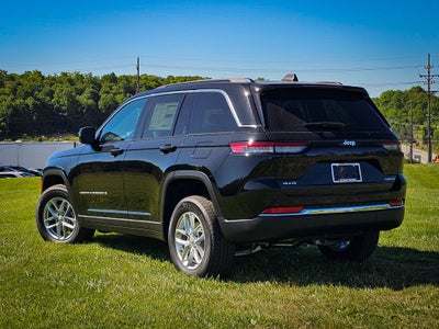2026 Jeep Grand Cherokee GRAND CHEROKEE LAREDO X 4X4