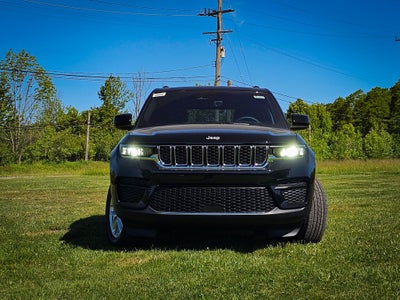 2026 Jeep Grand Cherokee GRAND CHEROKEE LAREDO X 4X4