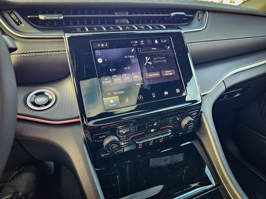 2025 Jeep Grand Cherokee GRAND CHEROKEE LAREDO X 4X4