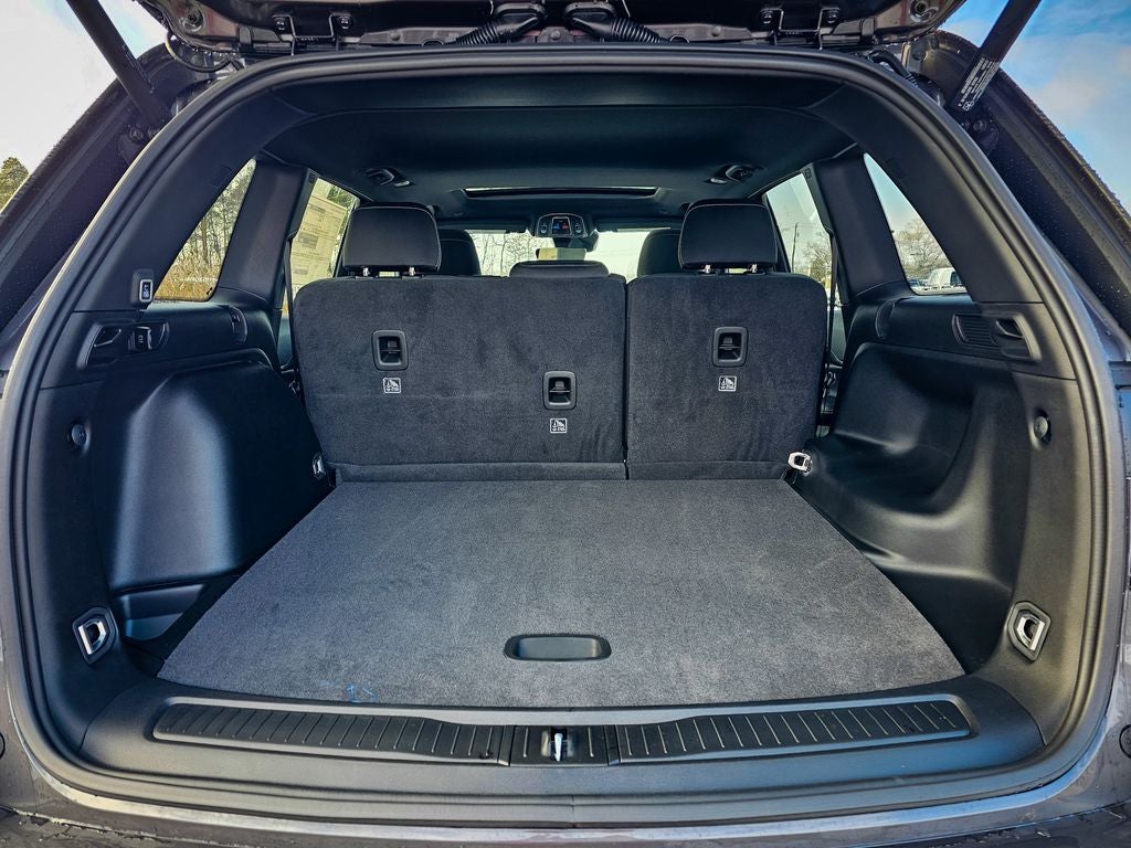 2025 Jeep Grand Cherokee GRAND CHEROKEE LAREDO X 4X4