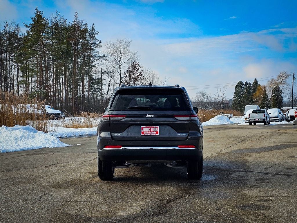 2025 Jeep Grand Cherokee GRAND CHEROKEE LAREDO X 4X4