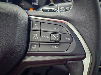 2025 Jeep Grand Cherokee GRAND CHEROKEE LAREDO X 4X4