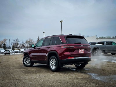 2025 Jeep Grand Cherokee GRAND CHEROKEE LAREDO X 4X4