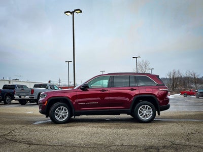 2025 Jeep Grand Cherokee GRAND CHEROKEE LAREDO X 4X4