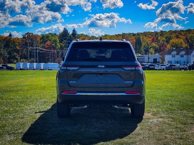 2027 Jeep Grand Cherokee GRAND CHEROKEE LAREDO X 4X4