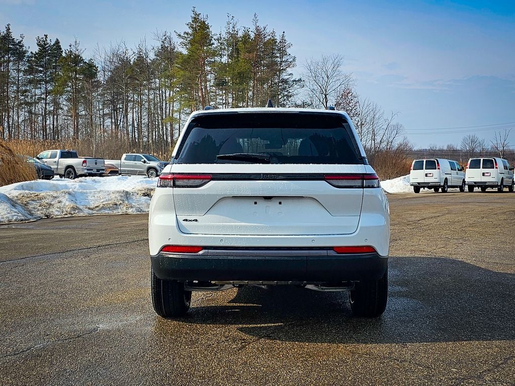 2026 Jeep Grand Cherokee GRAND CHEROKEE LAREDO ALTITUDE 4X4