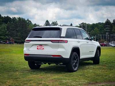 2026 Jeep Grand Cherokee GRAND CHEROKEE LAREDO ALTITUDE 4X4