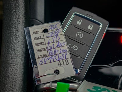 2025 Jeep Grand Cherokee GRAND CHEROKEE LIMITED 4X4