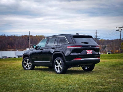 2025 Jeep Grand Cherokee GRAND CHEROKEE LIMITED 4X4