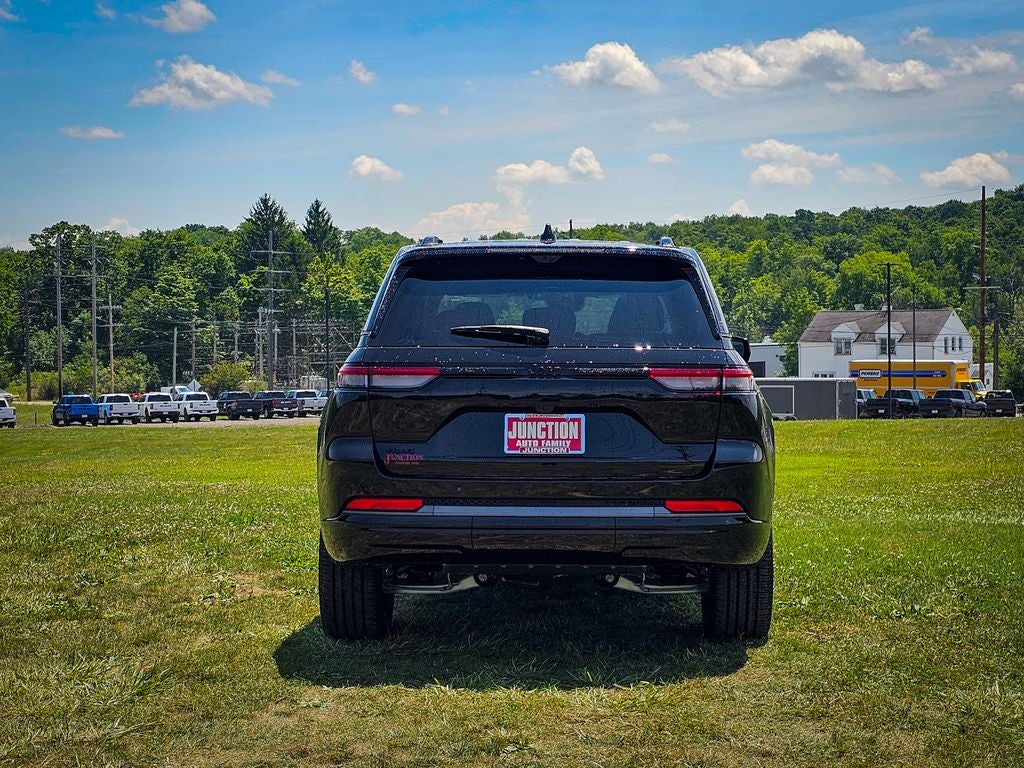 2026 Jeep Grand Cherokee GRAND CHEROKEE LIMITED RESERVE 4X4