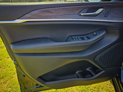 2027 Jeep Grand Cherokee Limited