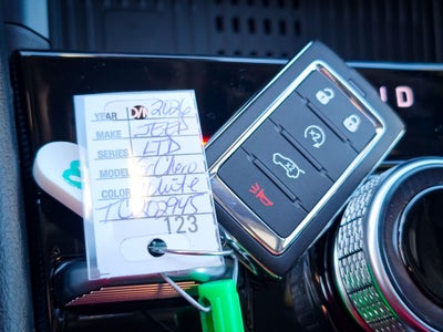 2026 Jeep Grand Cherokee GRAND CHEROKEE LIMITED RESERVE 4X4