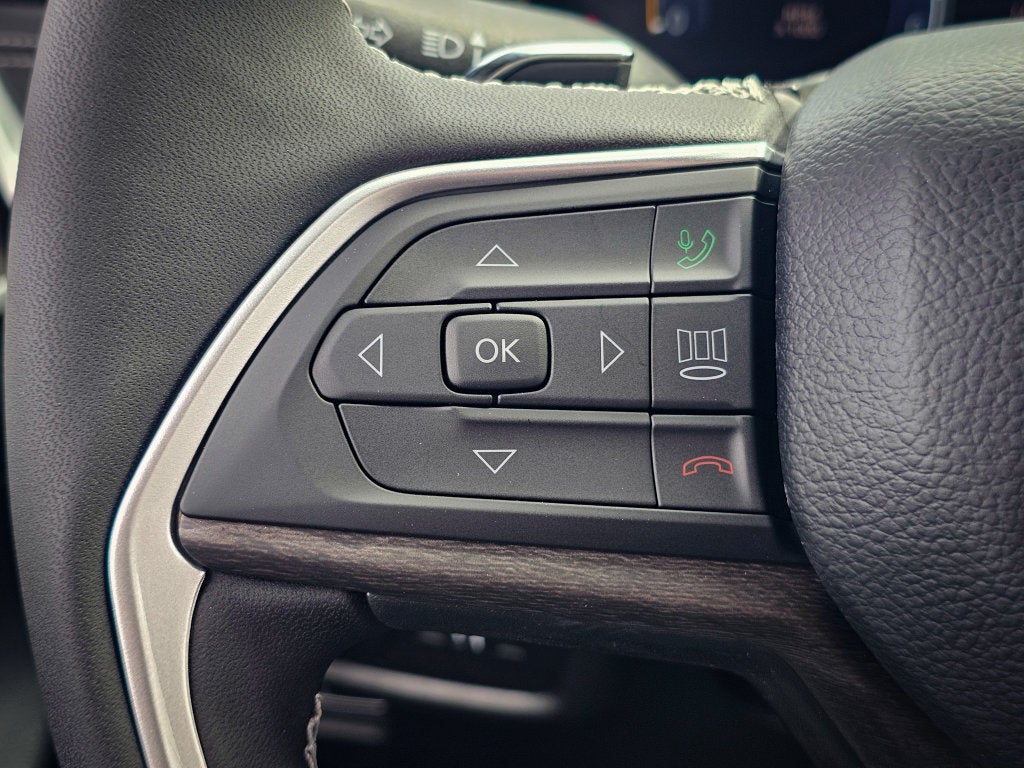 2027 Jeep Grand Cherokee GRAND CHEROKEE LIMITED 4X4