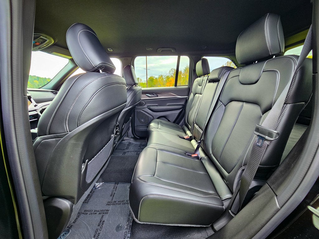2027 Jeep Grand Cherokee GRAND CHEROKEE LIMITED 4X4