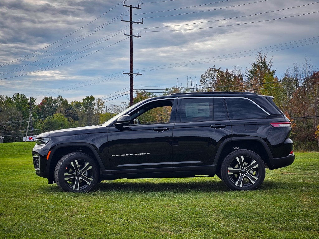 2027 Jeep Grand Cherokee GRAND CHEROKEE LIMITED 4X4