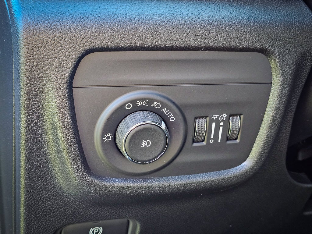 2027 Jeep Grand Cherokee GRAND CHEROKEE LIMITED 4X4
