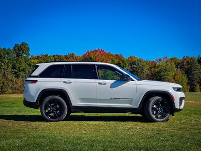 2027 Jeep Grand Cherokee GRAND CHEROKEE LIMITED 4X4
