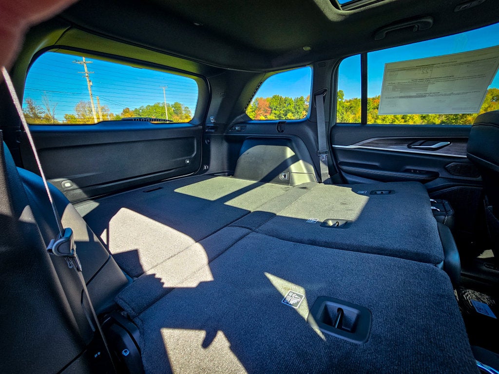 2027 Jeep Grand Cherokee GRAND CHEROKEE LIMITED 4X4