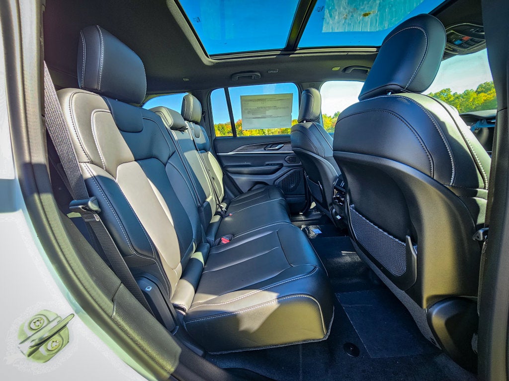 2027 Jeep Grand Cherokee GRAND CHEROKEE LIMITED 4X4