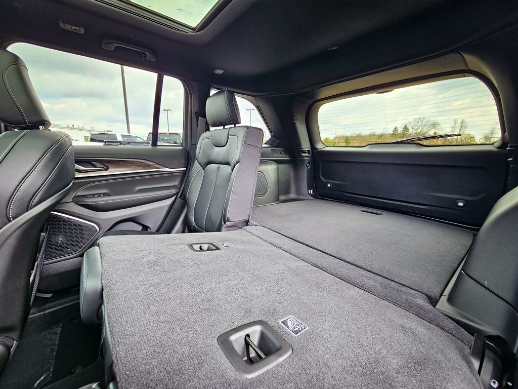 2026 Jeep Grand Cherokee GRAND CHEROKEE LIMITED RESERVE 4X4