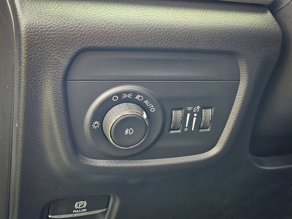 2027 Jeep Grand Cherokee GRAND CHEROKEE LIMITED RESERVE 4X4