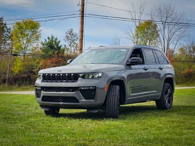 2027 Jeep Grand Cherokee GRAND CHEROKEE LIMITED RESERVE 4X4