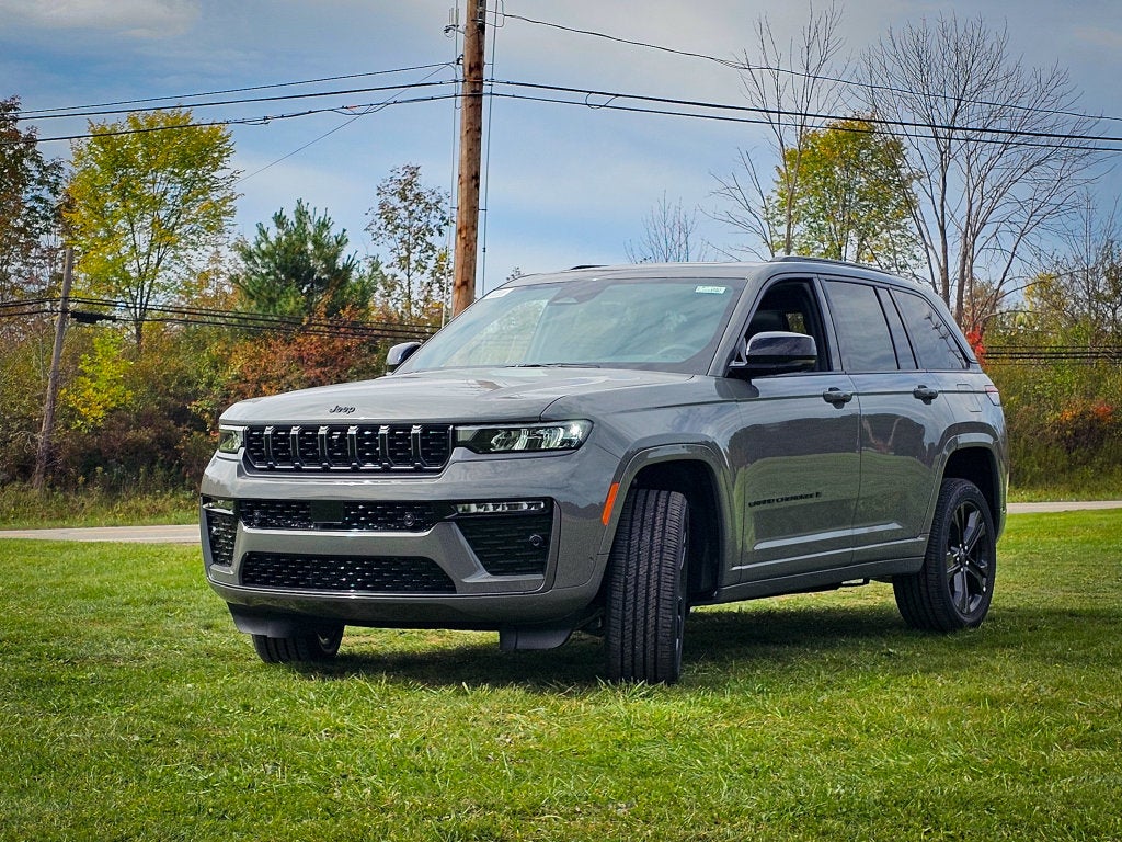 2027 Jeep Grand Cherokee GRAND CHEROKEE LIMITED RESERVE 4X4