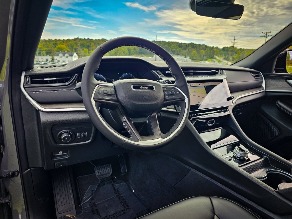 2027 Jeep Grand Cherokee GRAND CHEROKEE LIMITED 4X4